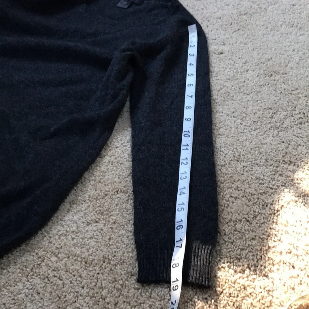 Ann Taylor XS cashmere crew sweater .